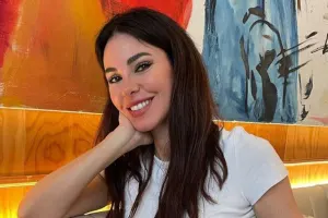 Defnenin geyimi müzakirə yaratdı