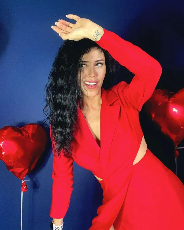 “Arka sıradakiler”in aktrisası evləndi