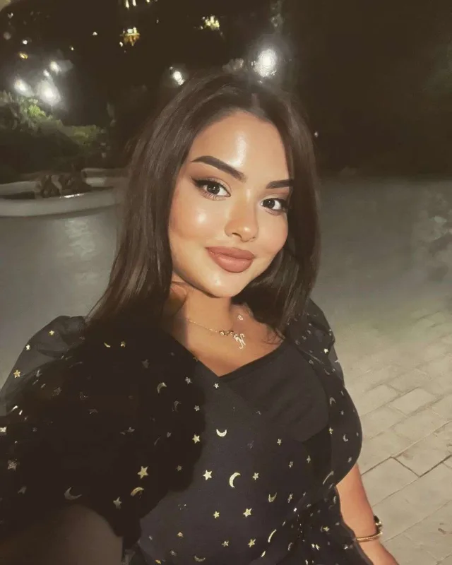 Mina Hüseyn ana olacaq