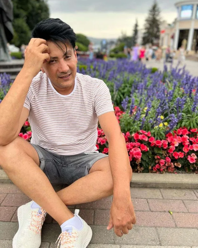 Sərxan həyat yoldaşı ilə Soçidə