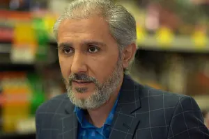 Ramin aparıcılığa başladı