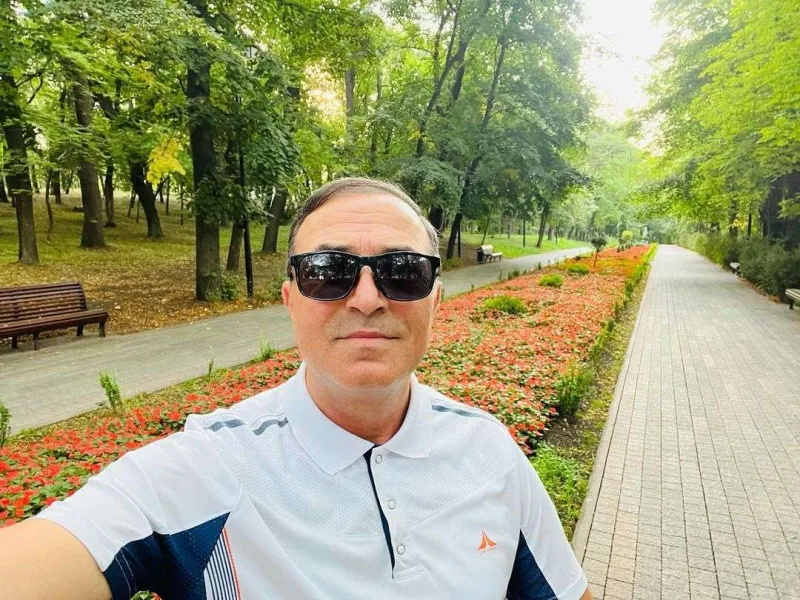 Xalq artistinin dəyişməyən selfiləri...