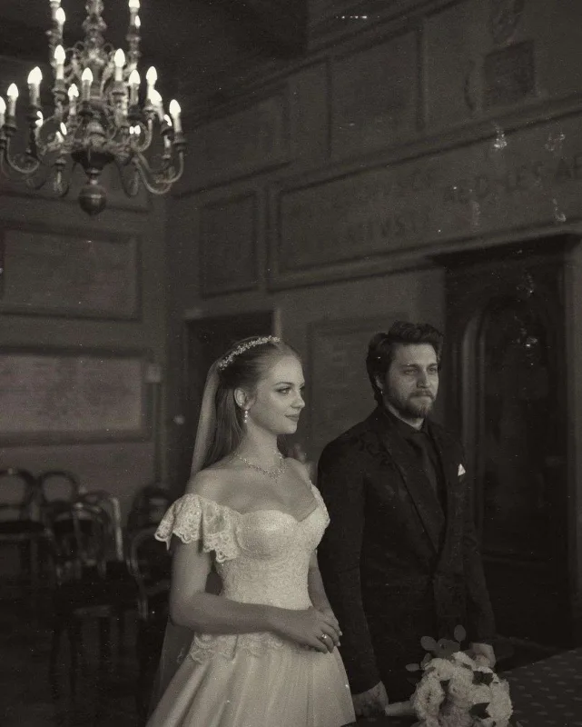 “Aşk 101”in ulduzu İtaliyada evləndi