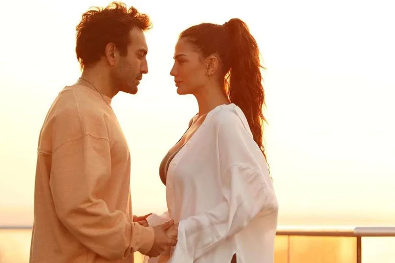 Demet bu dəfə Buğrayla baş rola çəkildi