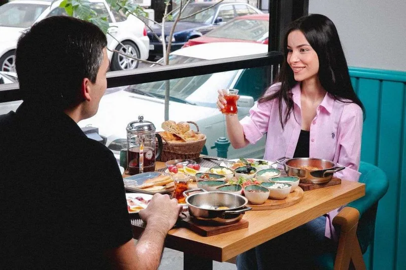 Nazirlikdən Taleh Yüzbəyovun kafesi ilə bağlı tədbir