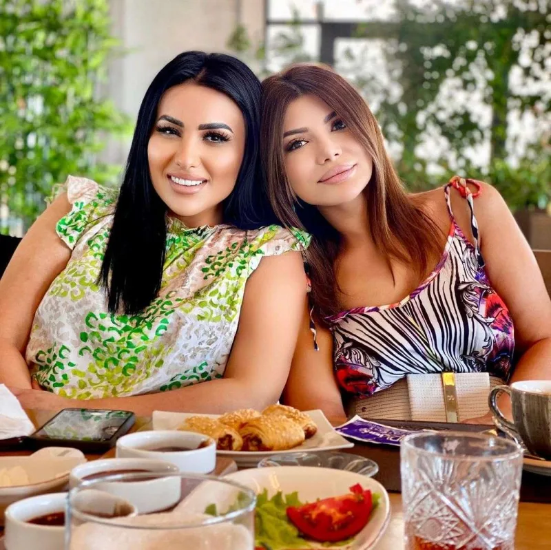 Keçmiş iş yoldaşları görüşdü