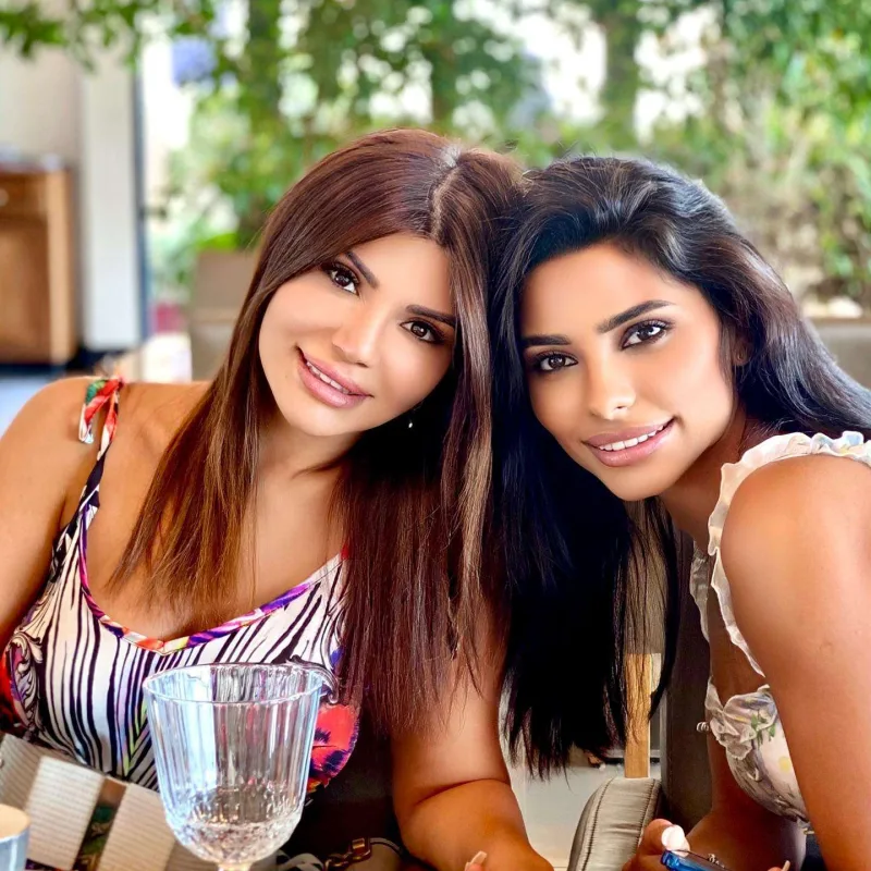 Keçmiş iş yoldaşları görüşdü