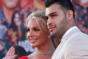 Britni Spirs evləndi