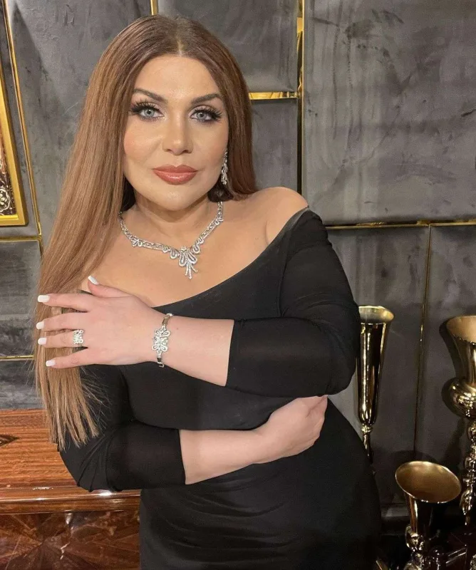 “Cangüdənlə gəzən ilk ifaçı olmuşam”