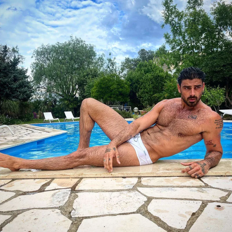 Fotoları ilə gündəm oldu