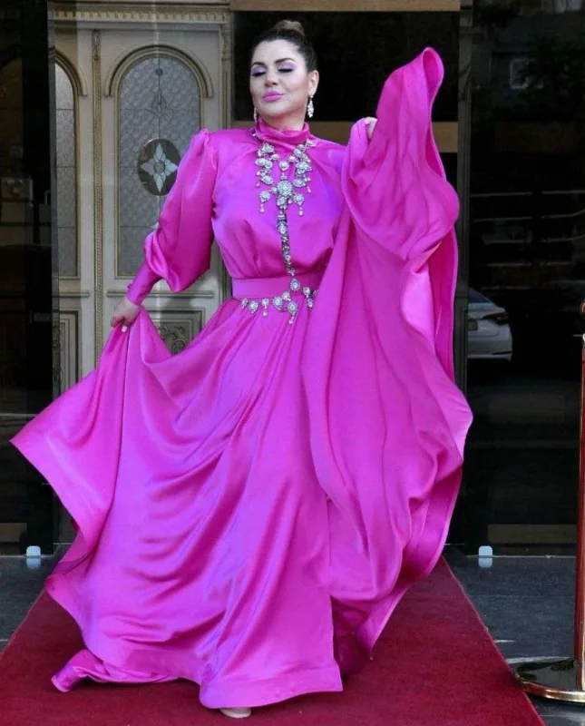 “Cangüdənlə gəzən ilk ifaçı olmuşam”