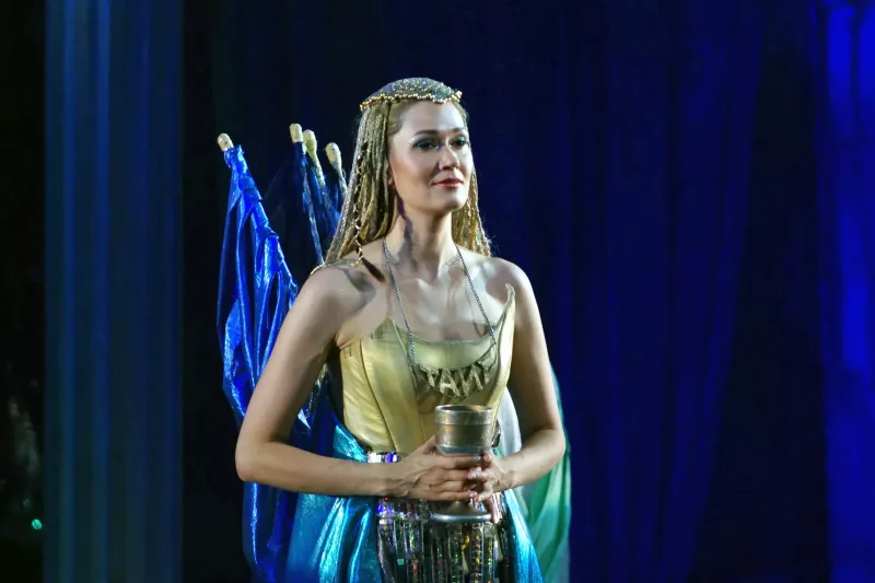 Keçmiş deputat modelin son günlərindən danışdı