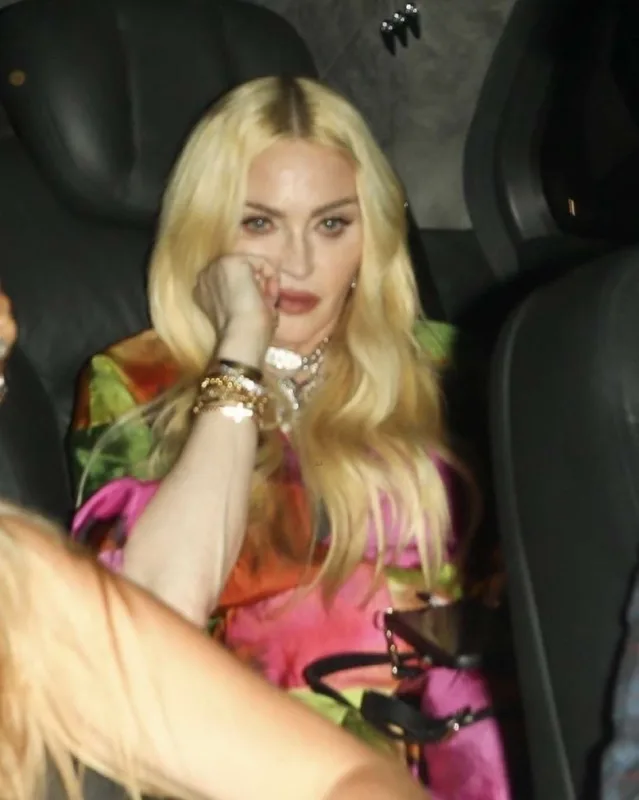 Britni Spirsin toy fotoları yayıldı