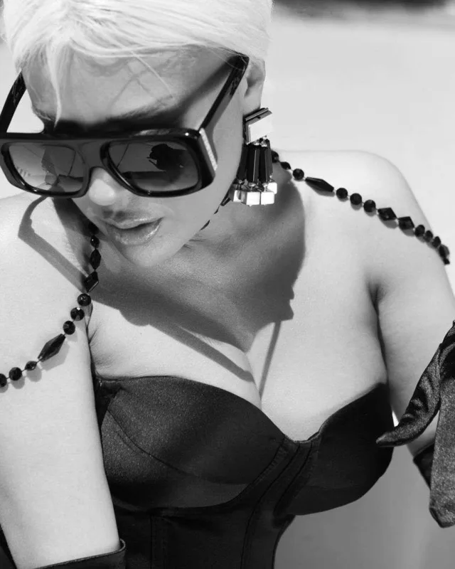 Səidədən iddialı fotolar...