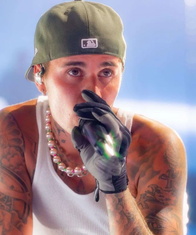 Castinin üzü iflic oldu