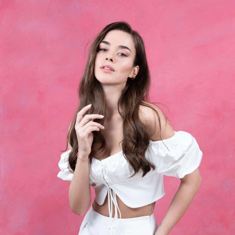 Baş rolu onunla birlikdə canlandıracaq