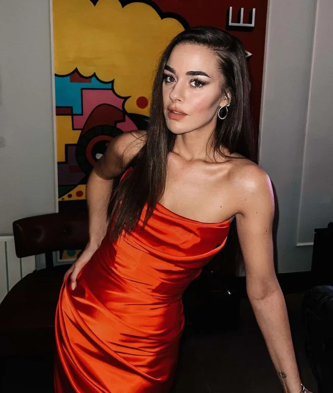 Baş rolu onunla birlikdə canlandıracaq