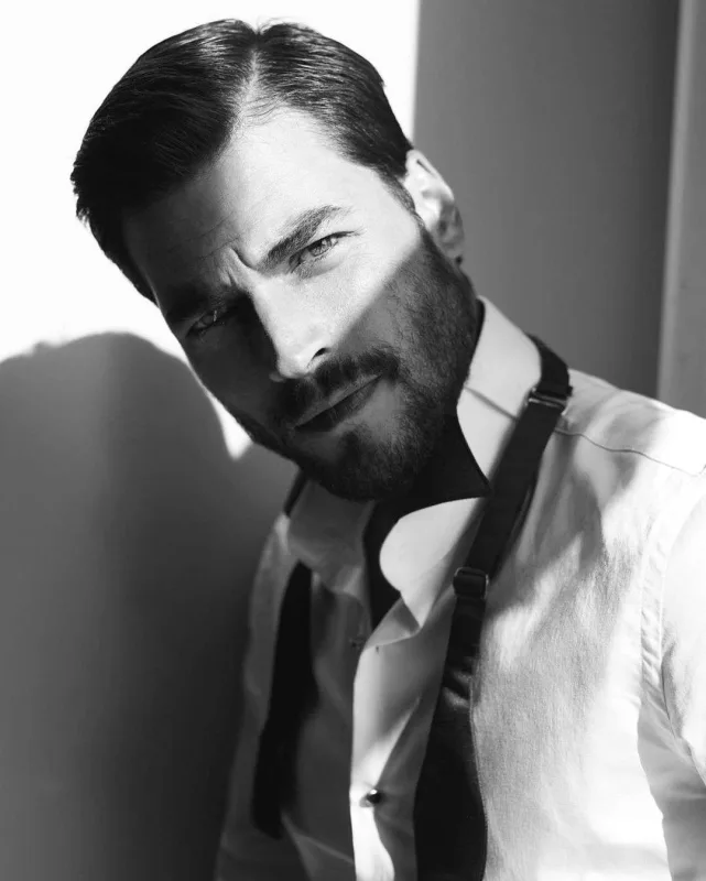 Baş rolu onunla birlikdə canlandıracaq