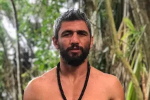 ““Survivor”da yaxşı pul alırdıq”