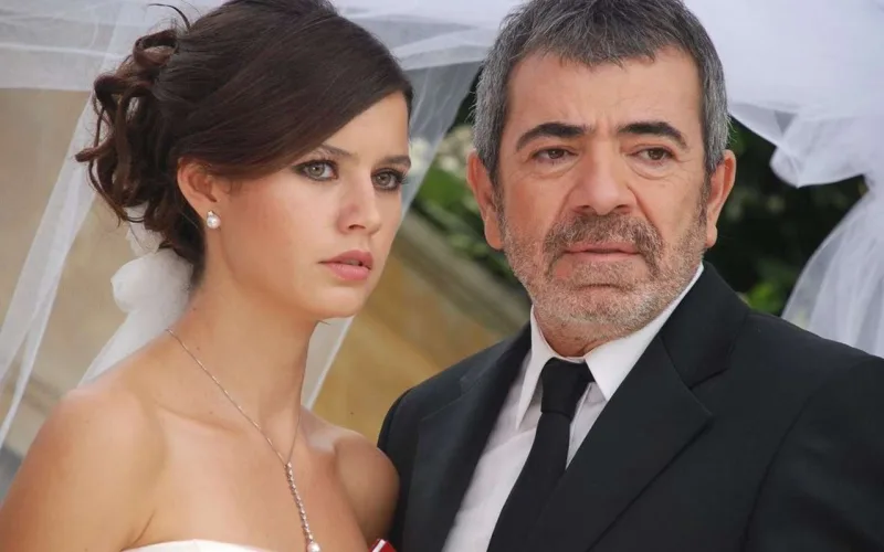 12 il sonra yenidən final edir