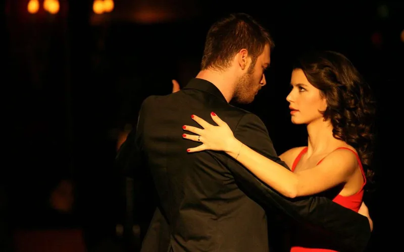 12 il sonra yenidən final edir