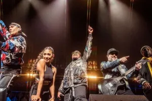 “The Black Eyed Peas” 13 il sonra geri dönür
