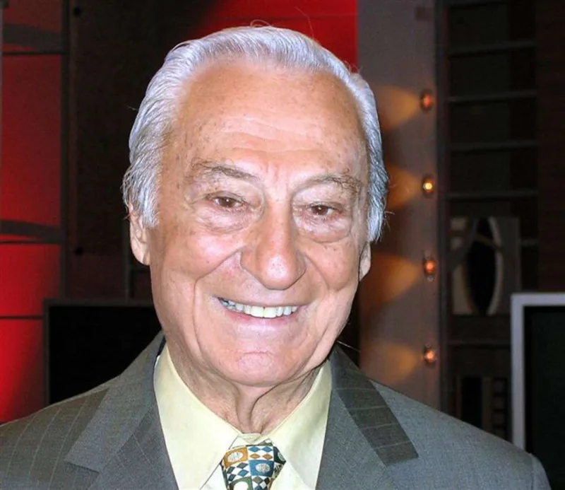 Türk aparıcı vəfat etdi