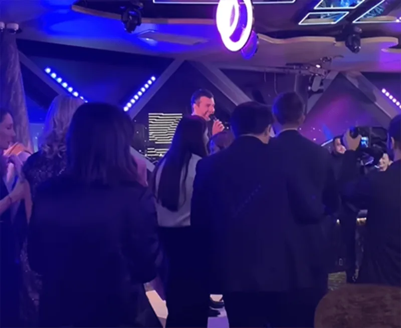 Məşhur rus şoumen Bakıya gəldi