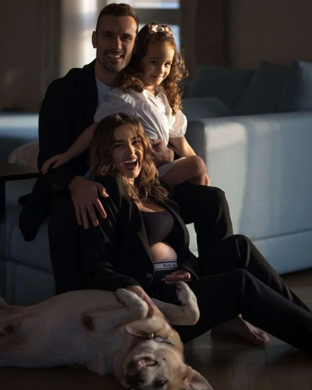 “Qarabağ”ın futbolçusu qız atası oldu