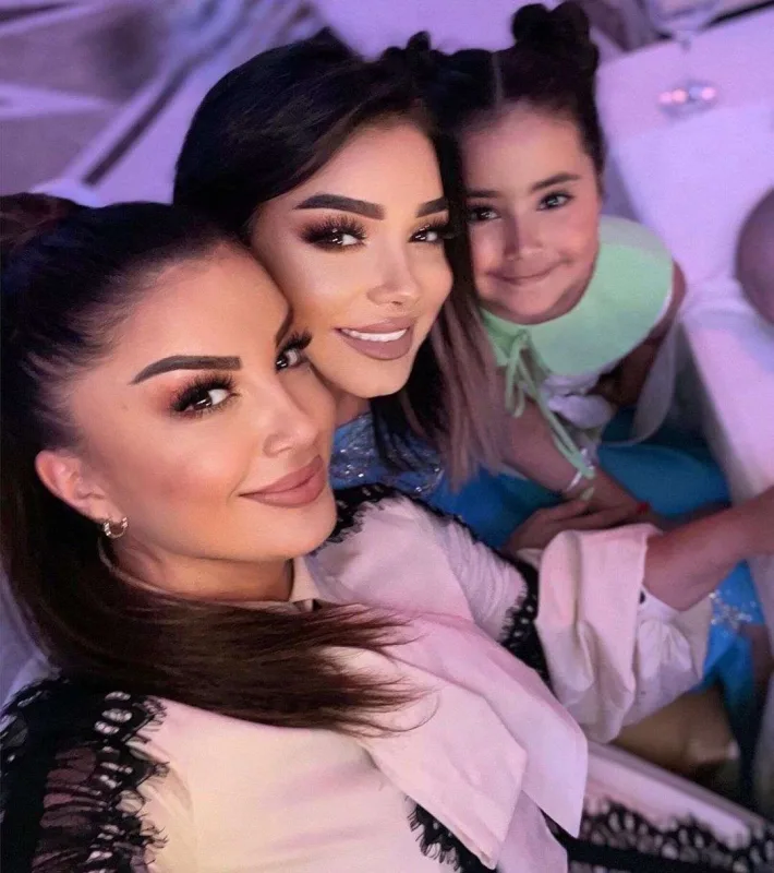 Nüşabənin qızı evlənir