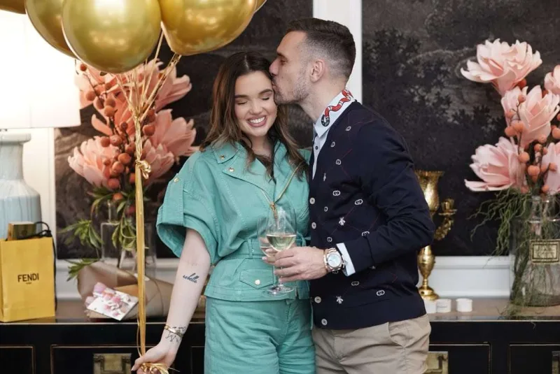 “Qarabağ”ın futbolçusu qız atası oldu