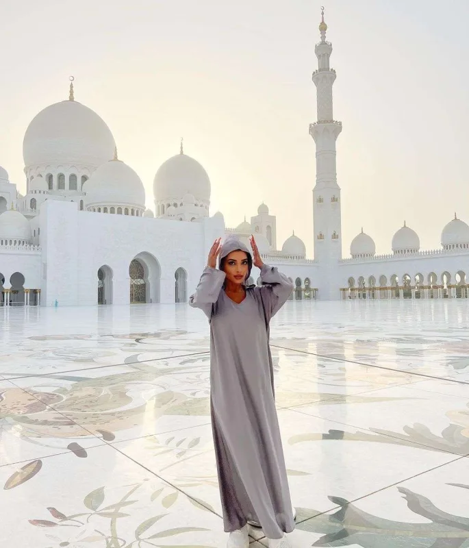 Səmra Şeyx Zayed məscidində...