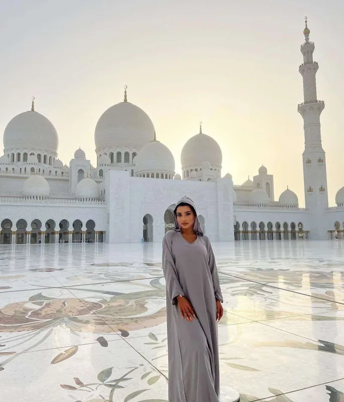 Səmra Şeyx Zayed məscidində...