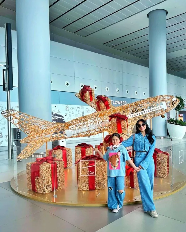 Vüsalə qızı ilə Türkiyəyə getdi