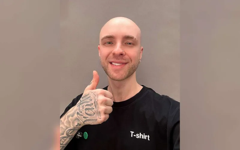 Uzun saçlarını tənqid edənlərə etirazını belə bildirdi