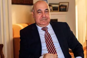 “Xalq yazıçısından bunu soruşmağa utanmırsız?”