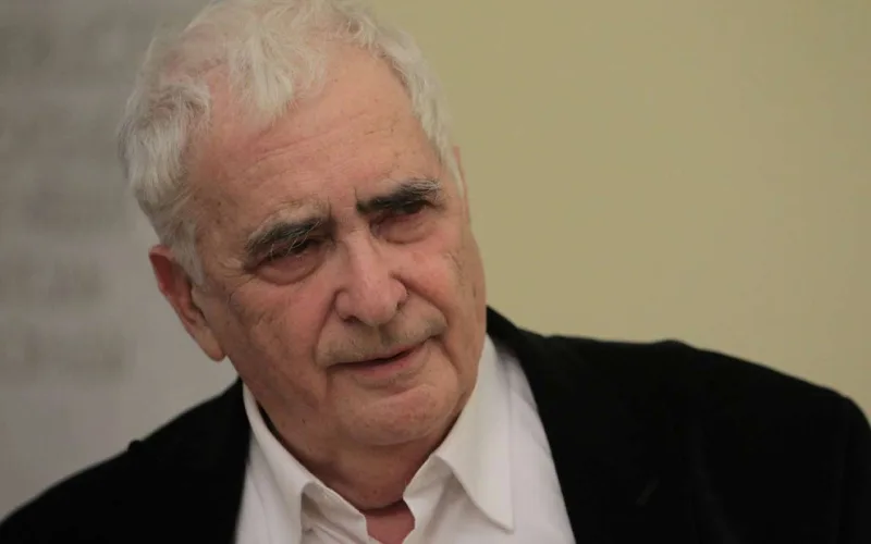 Bakılı yazar koronavirusdan öldü