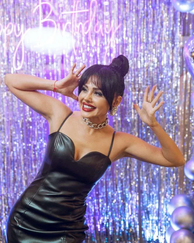 Güneldən 37 yaş partisi