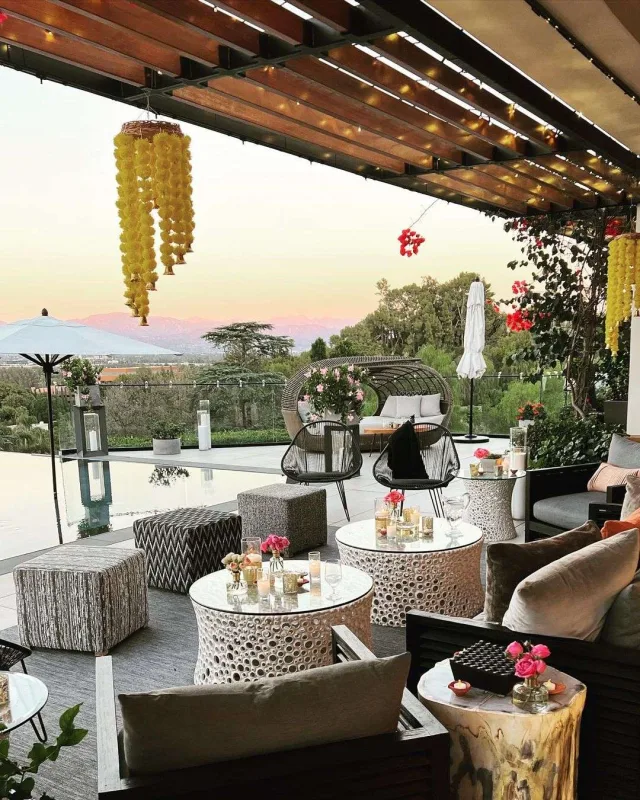 Festivalı qızları ilə birgə qeyd etdilər