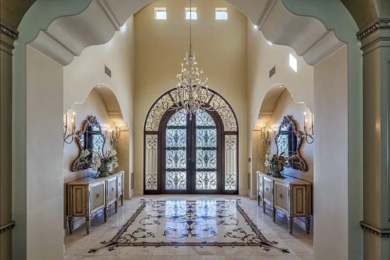 12 milyona malikanə aldı