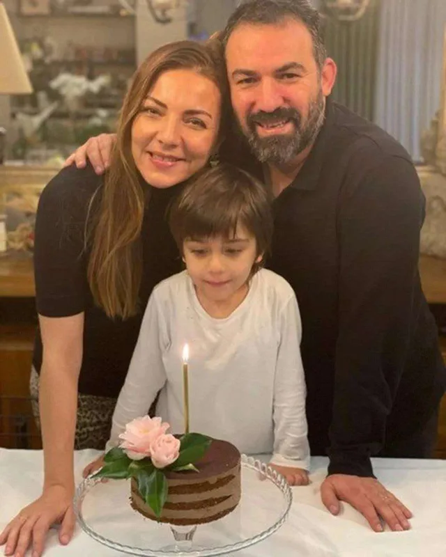 Burcunun ikinci övladı dünyaya gəldi