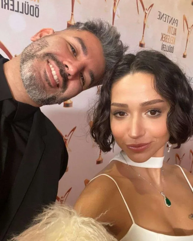 Boşandıqdan 5 ay sonra birgə foto paylaşdılar