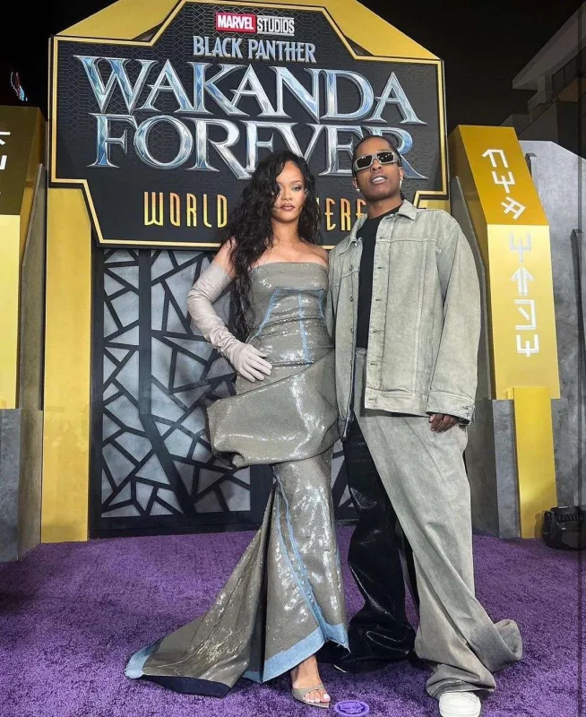 Rihannayla reper sevgilisi qalada