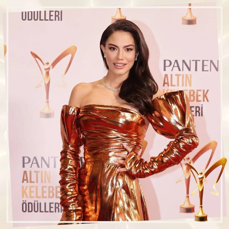 Qırmızı xalıda yaşananlar...