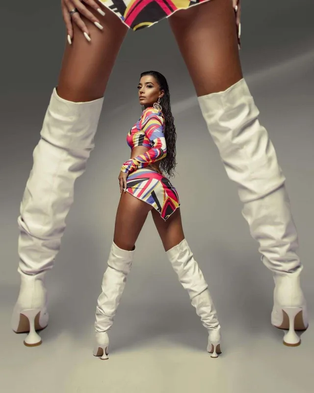 ““Vkontakte” “dağılır” bu mahnıyla”