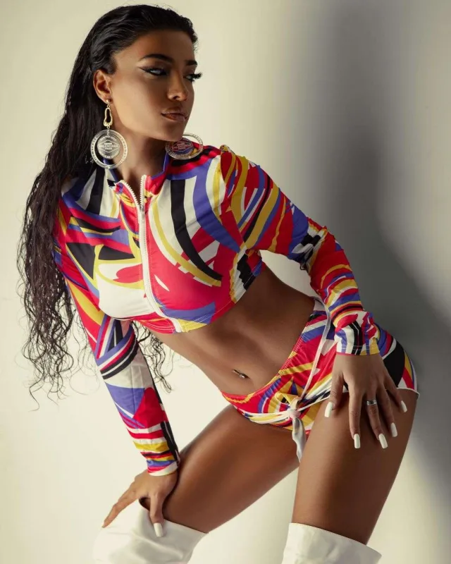 ““Vkontakte” “dağılır” bu mahnıyla”