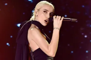 Gülşen Türkiyədən köçür