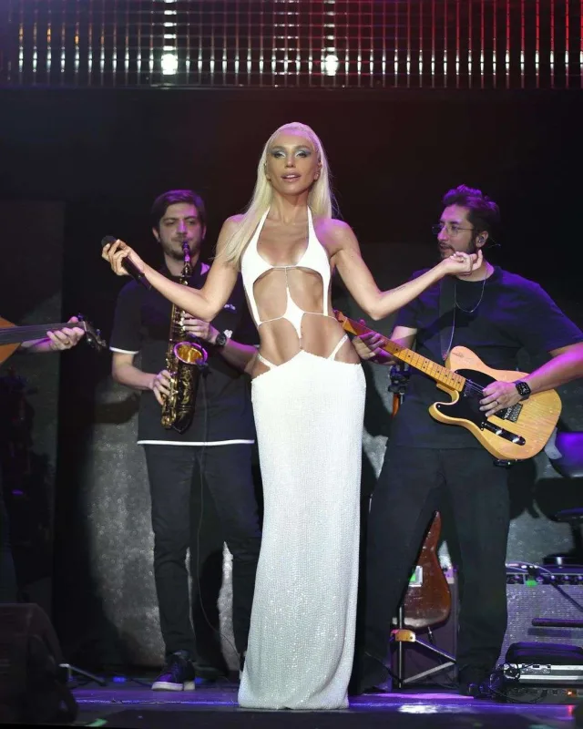 Gülşen üzr istədi