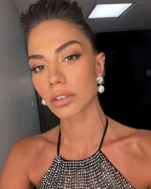 Xınası olan Demetin toyu təxirə düşdü