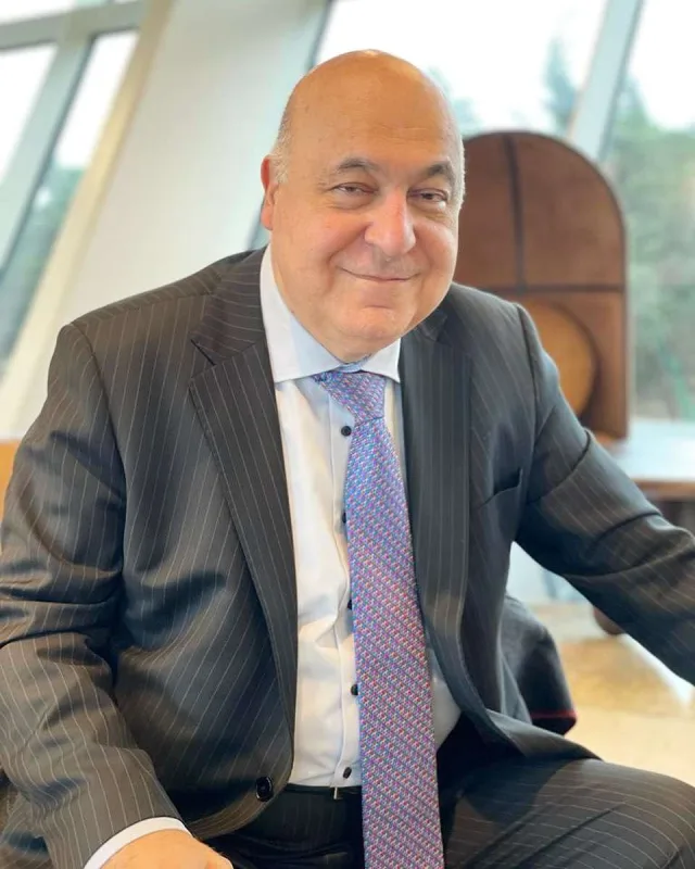 Yusif Eyvazov Çingiz Abdullayevlə qürur duyur